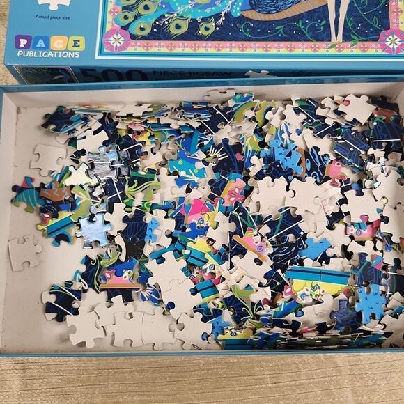 Elegant Peacock 500 Piece Jigsaw Puzzle - Picture 2 of 3